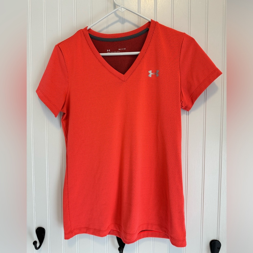 Under Armour women's work out tank. Size small. Orange.